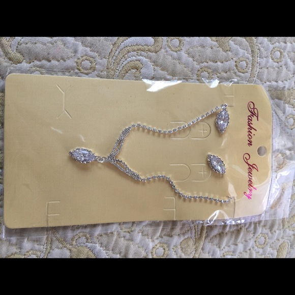 Wedding Jewlery Set - Picture 2 of 2